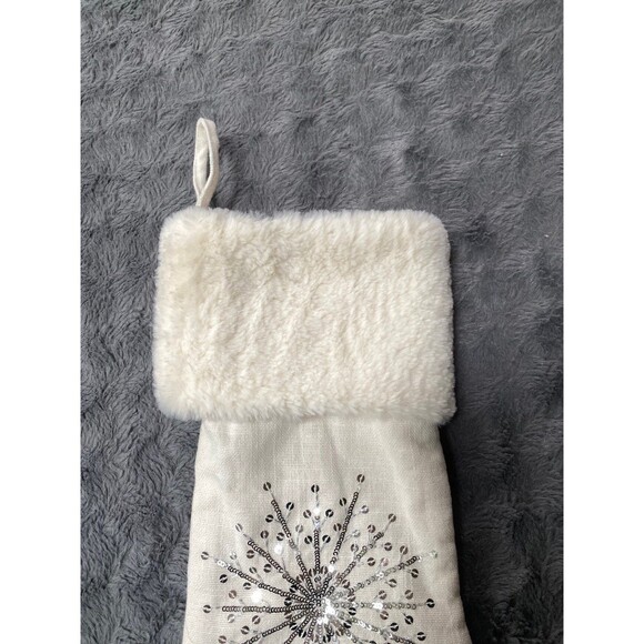 Gigi Seasons Christmas Stocking 18" White Fur Linen Silver Sequin Snowflake NWOT - Picture 9 of 12